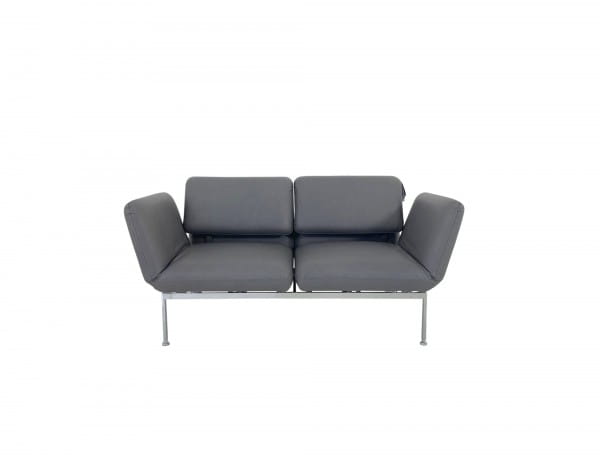 Brühl Roro small Sofa 2 im edlen grauen LAMA Leder mit verchromten Gestell und Rollen hinten
