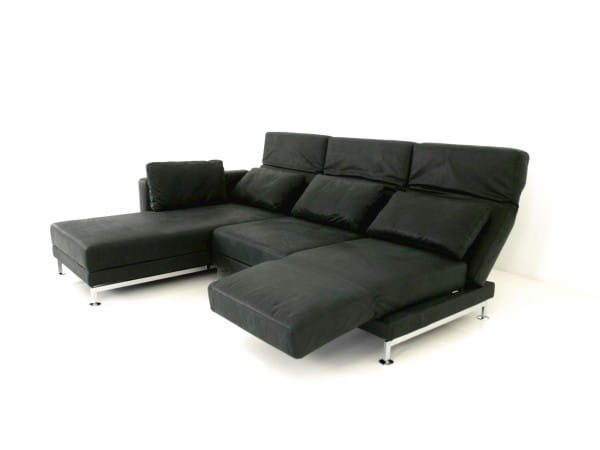 Brühl MOULE MEDIUM Sofa mit Recamiere links im schwarzen Leder GLOVE