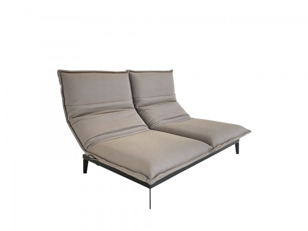 ROLF BENZ NOVA Sofa in graubeigen Schurwollstoff zum Liegen, Relaxen und gemütlichen Sitzen