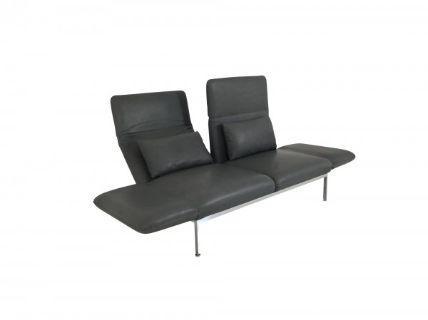 Brühl RORO medium Sofa im Anilin Leder Pearl Leder grau mit Gestell mattchrom