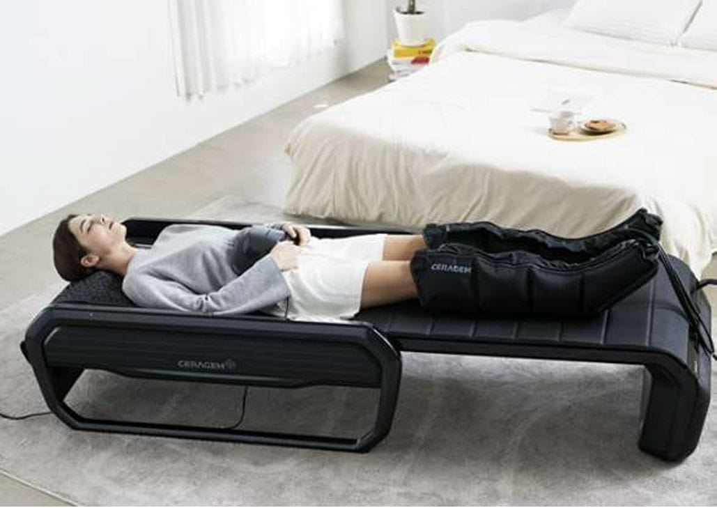 CERAGEM V6 – Premium Thermomassageliege in schwarz, weiß oder braun