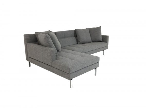 Brühl AMBER Sofa mit Recamiere und Kissen in Stoff grau