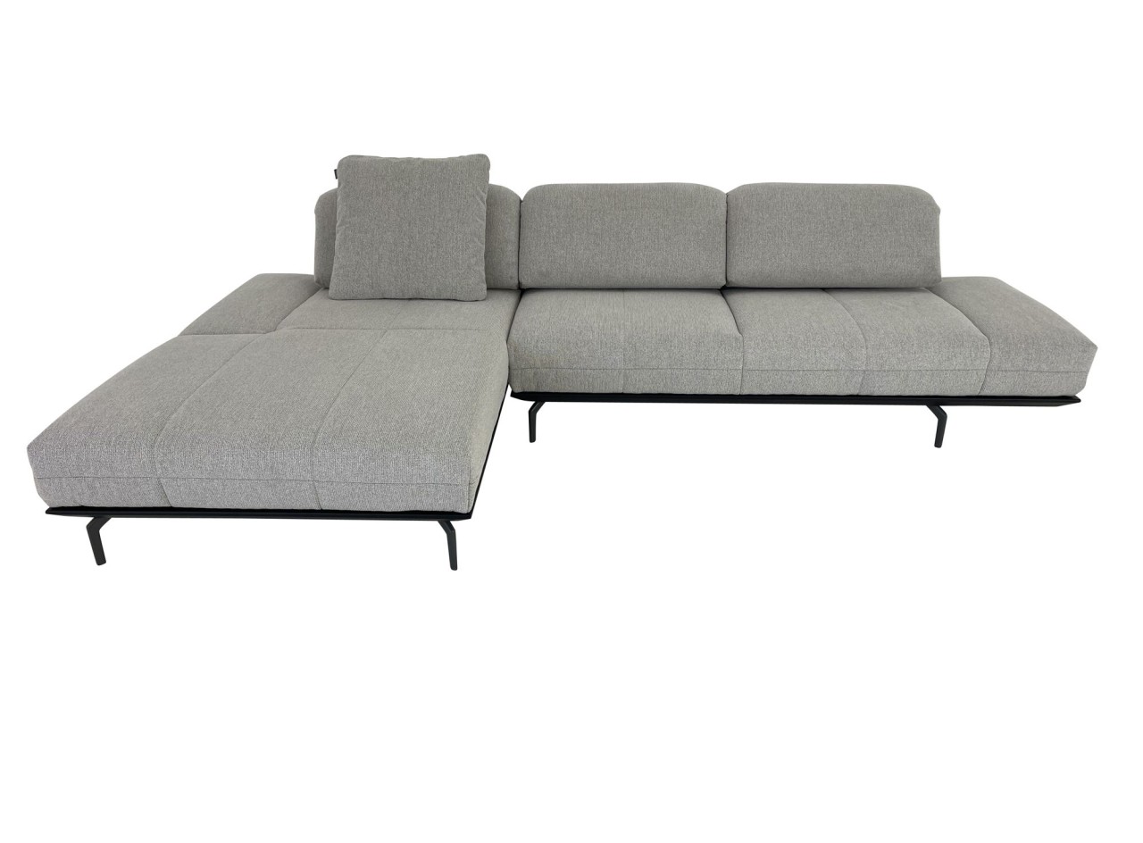 CREATION by ROLF BENZ CR.420 Sofa mit Recamiere links in Stoff hellelfenbein mit Eiche dunkel Rahme