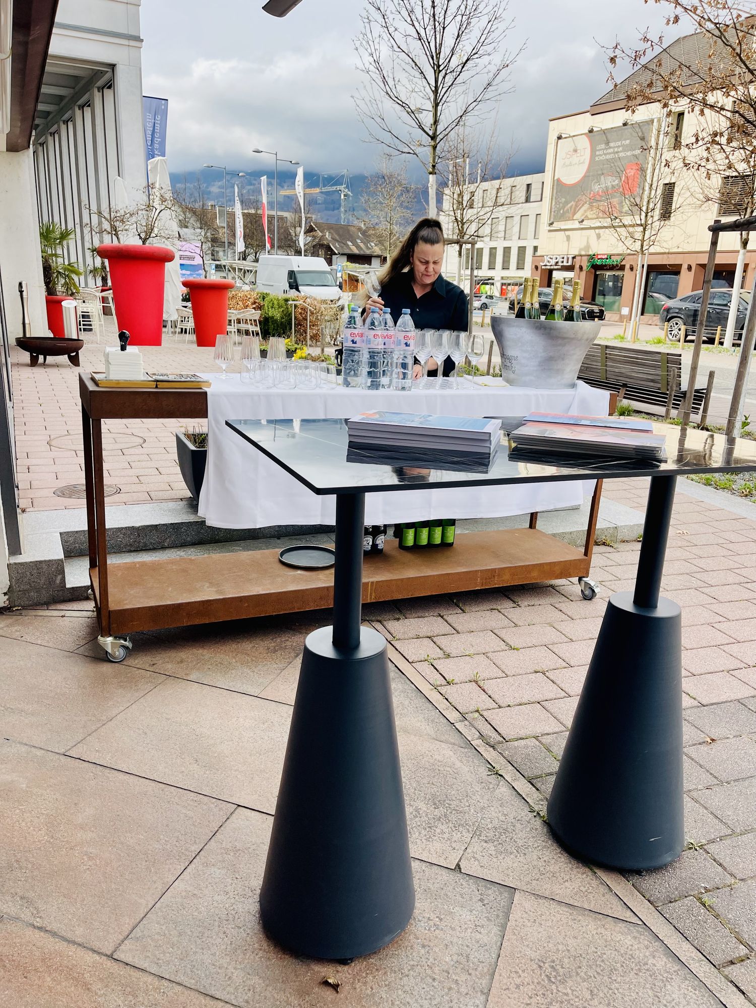 izabela K. Event mit besten Catering und free floating Champagner