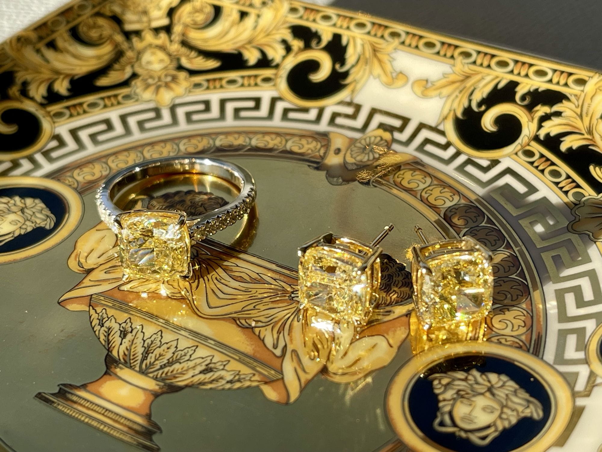 izabela K. - Bespoke Jewellery 