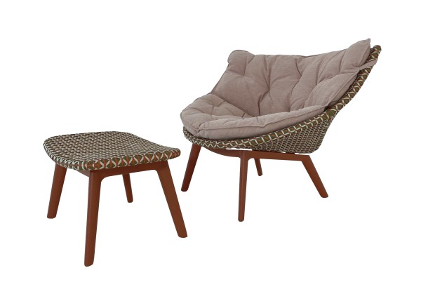 DEDON MBRACE LOUNGE CHAIR ALU in chestnut mit Polsterauflage in Twist terracotta und Hocker