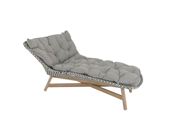 Dedon MBRACE Daybed Liege in der Farbe pepper mit Polsterauflage in natura taupe