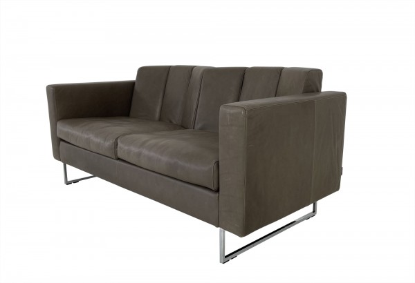 Brühl EMBRACE Sofa 2 in Leder GLOVE braun mit runden symmetrischen Rücken höhenverstellbar