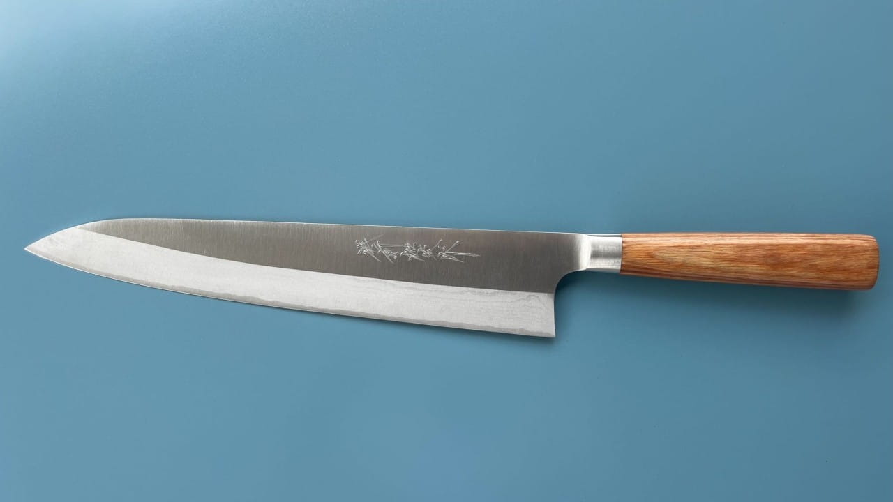 Katsuyasu Kamo Gyuto 270 – japanisches Kochmesser aus VG10-Damaststahl