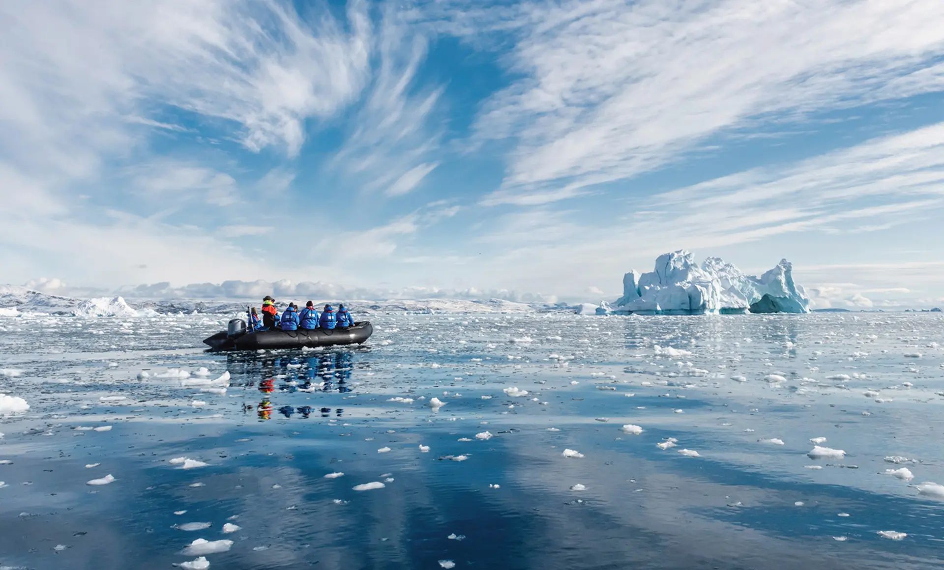 Milwaukee bis Kangerlussuaq Great Lakes Sankt-Lorenz-Strom und Grönland mit HANSEATIC inspiration Reise INS2811