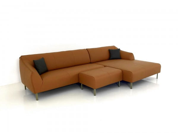 freistil 132 Rolf Benz Sofa mit Recamiere und Hockerbank in Nappa Leder ockerbraun