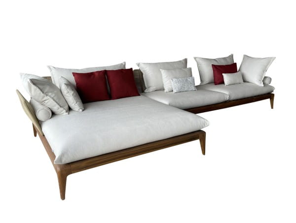 TALENTI CRUISE TEAK Outdoor Sofa mit Recamiere in Teak smokegrau und Polstern in Twill beige & rot