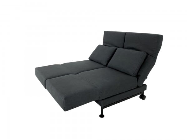 Brühl MOULE SMALL Sofa 2 mit Drehsitzen in Stoff anthrazit mit Gestell schwarz mit Rollen hinten