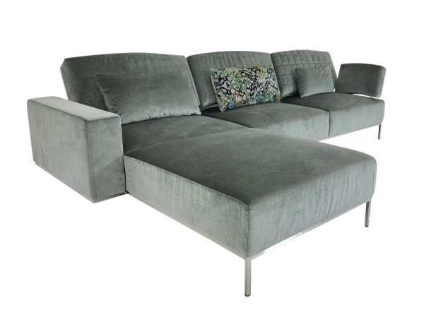 BRÜHL AIRY Sofa mit Longchair in samtigen Velour Stoff grau und komfortablen Funktionen