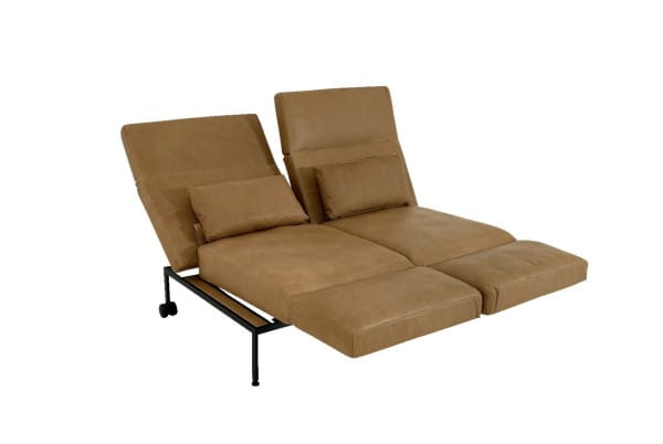 Brühl RORO SOFT Sofa 2 mit weichen Sitzen in Leder Lama cognac mit Gestell schwarz mit Rollen