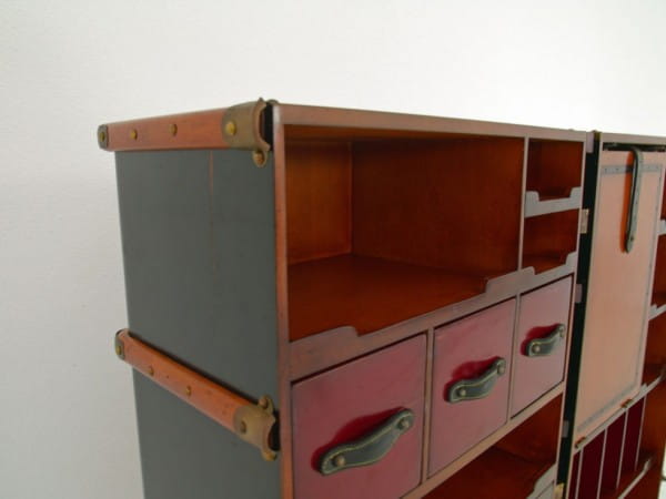 Authentic Models MF077B STATEROOM AMORIE Koffer als Wohnraum Schrank nach historischen Vorbild