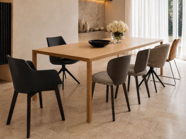 MDF Italia Tense Tisch mit sechs ausgewählten MDF Italia Designstühlen